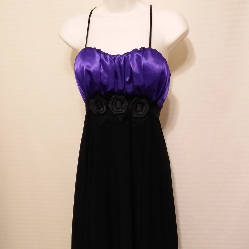 3/$20 CLOSET CLOSING BLACK PURPLE DRESS